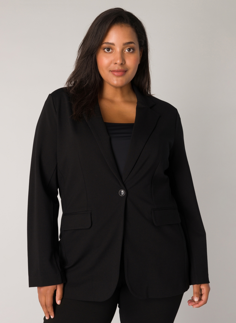 czarna marynarka plus size