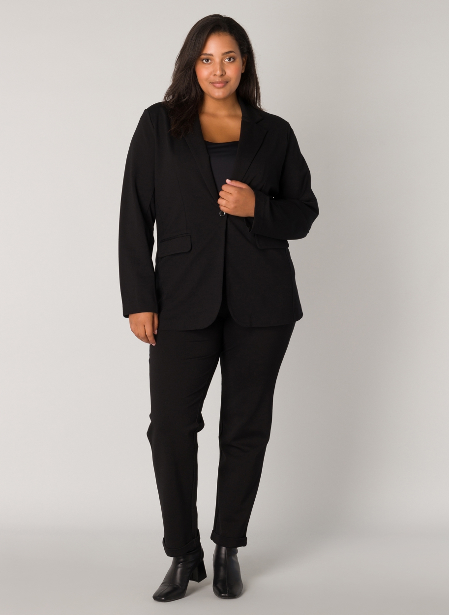 czarna marynarka plus size