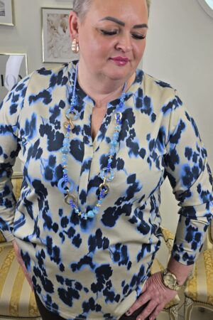 Wygodna MARKOWA BLUZKA DLA PUSZYSTEJ z tuszującym printem