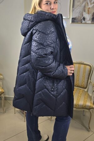 ZIMOWA DAMSKA KURTKA GRANATOWA MARKI SCHERER posiada oznaczenie WATER REPELLENT