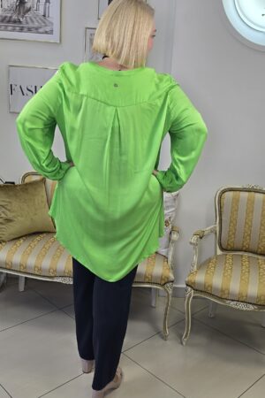 ELEGANCKA BLUZKA DLA PUSZYSTEJ w jednolitym żywym kolorze Poczuj LUKSUS!