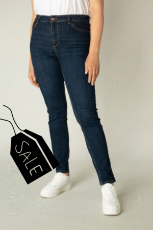 DŻINSY PLUS SIZE Z WYSOKIM STANEM marki YESTA