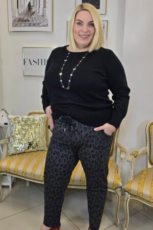 DZIANINOWE SPODNIE PLUS SIZE W PANTERKOWY WZÓR MEGA KOMFORTOWE