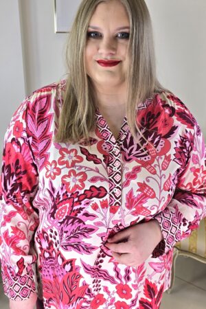 BLUZKA PLUS SIZE Z WISKOZY KOLOROWA I WZORZYSTA VIA APPIA DUE