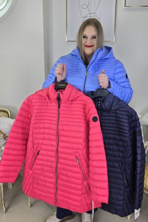 CIENKA KURTKA PIKOWANA DLA PUSZYSTYCH KOBIET DOSTĘPNA W 3 KOLORACH