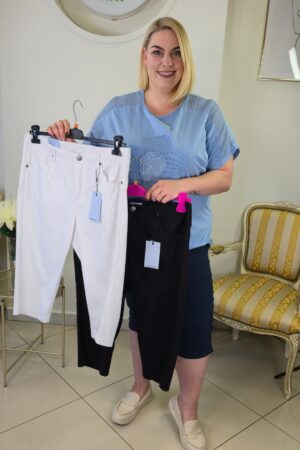 BIEL CZERŃ I GRANAT – DAMSKIE LETNIE SPODNIE PLUS SIZE O DŁUGOŚCI 3/4